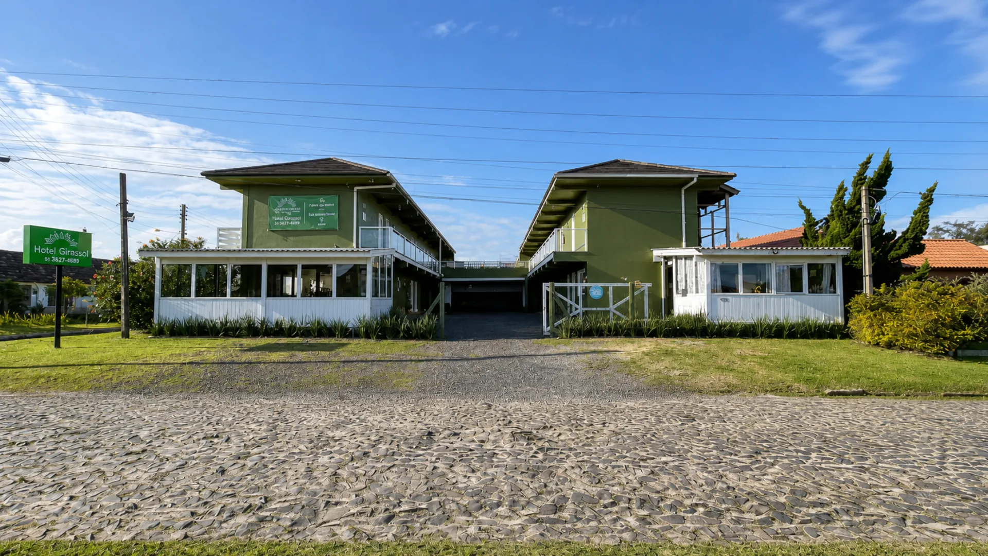 Fachada real do Hotel Girassol em Imbé